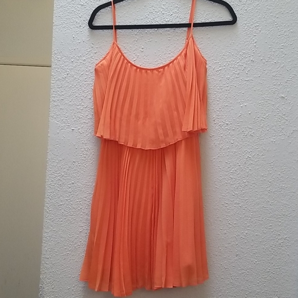 Dress - Picture 3 of 13